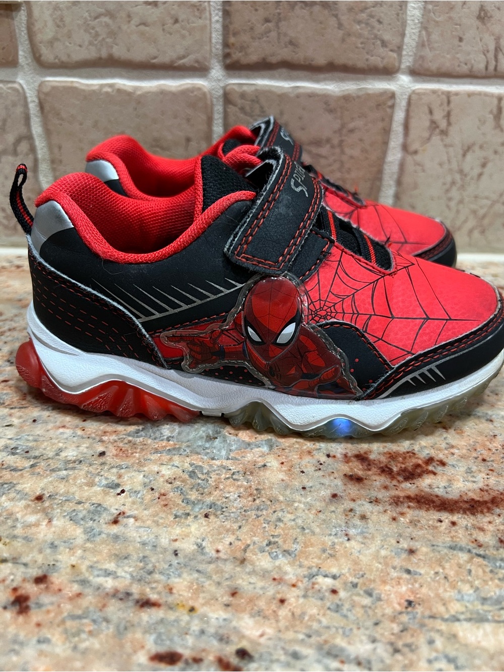 Spider-Man Red & Black Light-Up Kids Sneakers - Picture 2 of 7